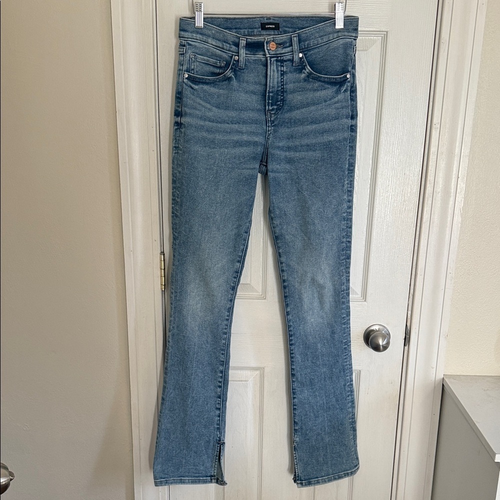 Express Skyscrapper  Mid-Rise Women's Straight Leg Blue Jeans